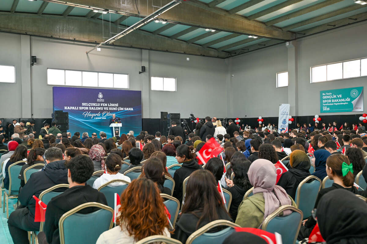 Selçuklu Fen Lisesi öğrencilerine 67 milyonluk spor yatırımı 12